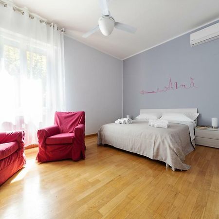 Sant'Orsola Colorful Huge Apartment Bolonha Exterior foto